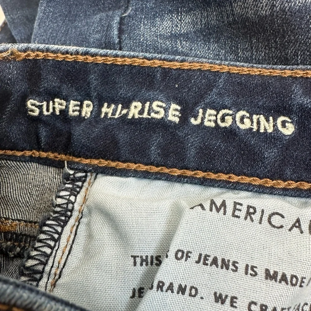 AMERICAN EAGLE Super High-Rise Jeggings Dark Wash Size 2 W26 L28 NWOT - Picture 7 of 8
